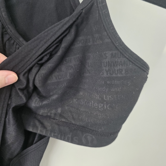LULULEMON No Limits Tank Top Black Loose Fit W Build In Bra Size 8 - Picture 4 of 7
